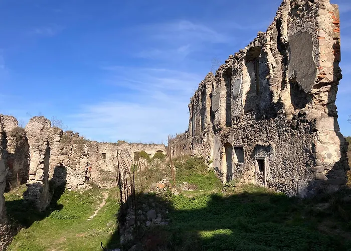 Lazy In Tiny 別荘 Hrušov