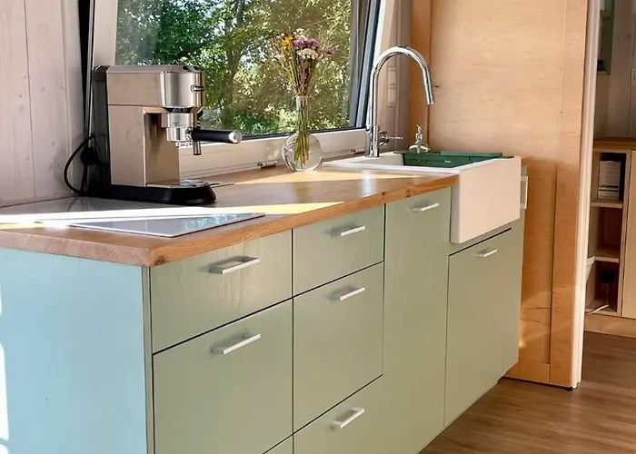 Lazy In Tiny * Hrušov