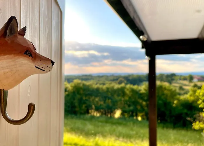 Lazy In Tiny 別荘 Hrušov